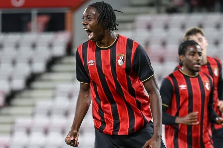 Malcom Dacosta marcó en la goleada 10-1 del Bournemouth sobre el Genoa