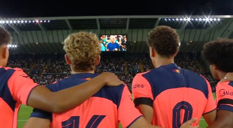 (VIDEO) El minuto de silencio en honor al papá de Messi en el partido del Barça