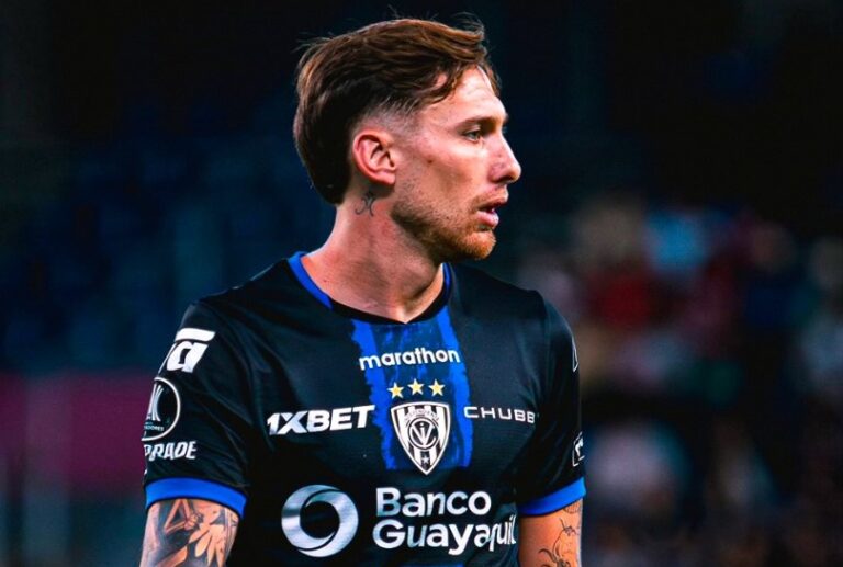 Reportan que Racing tiene en la mira a Mateo Carabajal: “Me gustaría jugar en un grande de Argentina”