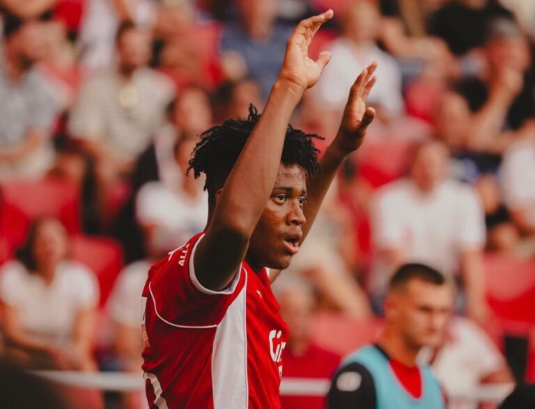 (VIDEO) Asistencia de Carlos Daniel Mejía en el empate agónico del Royal Antwerp