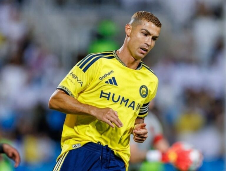 (VIDEO) CR7 no festejó con la hinchada: La polémica ausencia tras la remontada de Al-Nassr