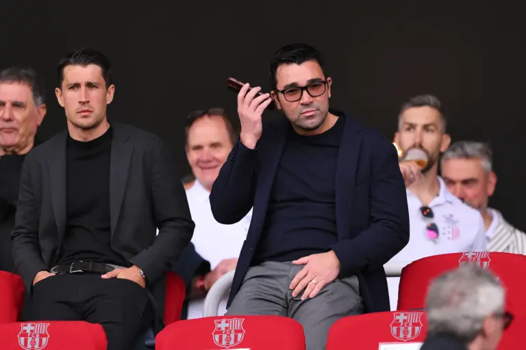Deco confirma que Barcelona buscará otro fichaje en ataque: “Seguramente haremos algún movimiento”