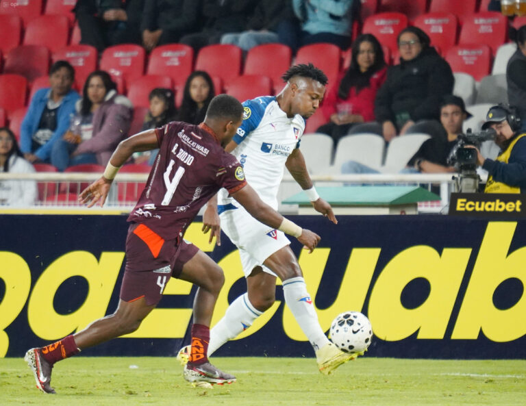 SIN GOLES: LDU y Mushuc Runa igualaron en el Rodrigo Paz Delgado