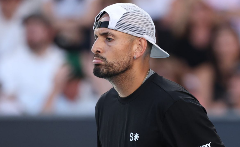 Nick Kyrgios ya cumplió su sanción y está habilitado para volver al tenis