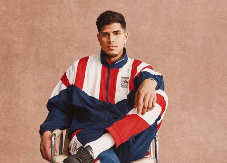 Piero Hincapié, protagonista de la nueva colección retro del Arsenal
