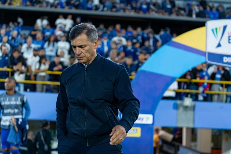 Fabián Bustos y su salida de Millonarios: “No renuncié. A la Junta no le gustaba cómo juega el equipo”