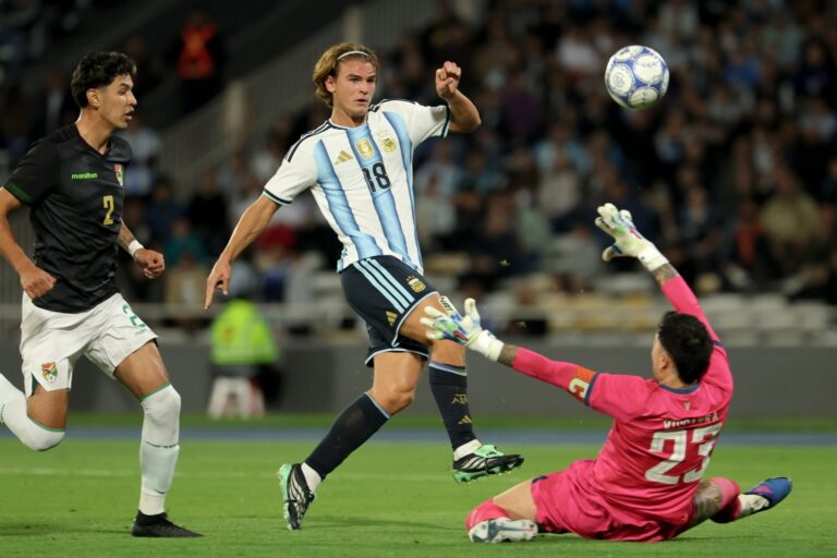 (VIDEO) Argentina arrancó la fecha FIFA goleando 4-0 a Bolivia