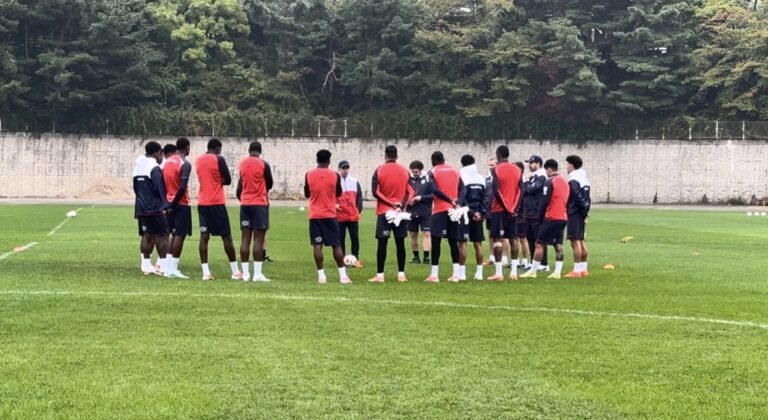 (VIDEO) Gallardo habló con los jugadores: La Tri retornó a los trabajos tras la derrota vs Corea del Sur