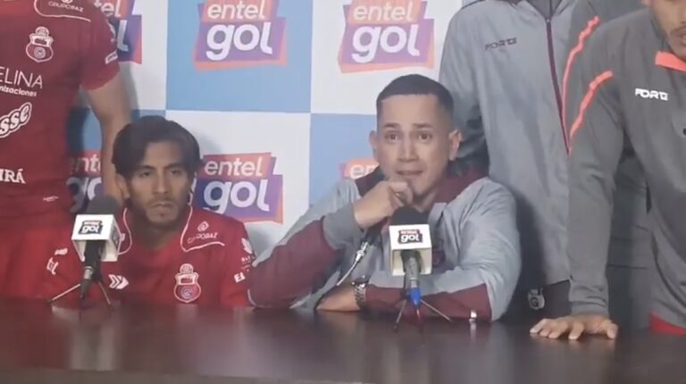 (VIDEO) Escándalo mundial: arquero obligado a ‘regalar’ goles bajo amenaza de muerte