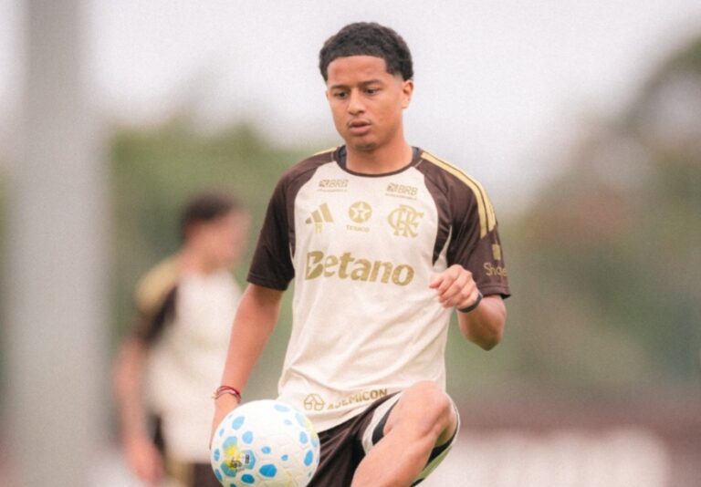 Anthony Valencia tuvo su primer entrenamiento con en Flamengo