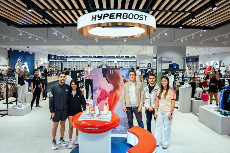 Adidas renueva su apuesta deportiva en Ecuador con nuevo concepto de tienda e Hyperboost