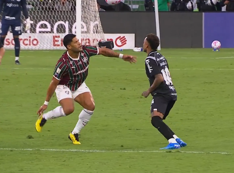 (VIDEO) Neymar le hizo un sombrero a Hulk y se lució en la victoria del Santos