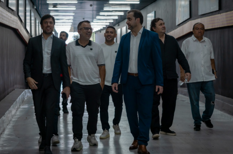 El cuerpo técnico de Marcelo Gallardo visitó las instalaciones de Barcelona SC