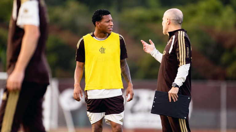 RECUPERADO: Gonzalo Plata volvió a entrenar con normalidad en Flamengo