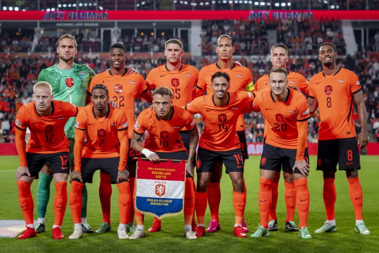 (VIDEO) Países Bajos supera a Serbia y se pone líder en su grupo de la Nations League