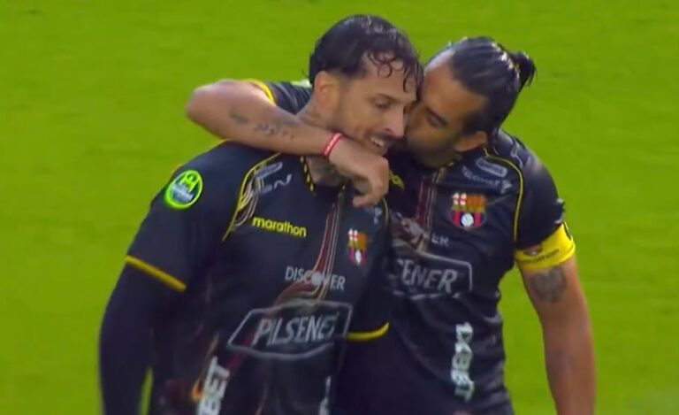 (VIDEO) El golazo de Benedetto en el Aucas vs BSC