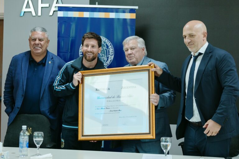 (VIDEO) ¡Ahora es Doctor Messi! Lionel Messi recibe el título de Doctor Honoris Causa de la Universidad de Buenos Aires